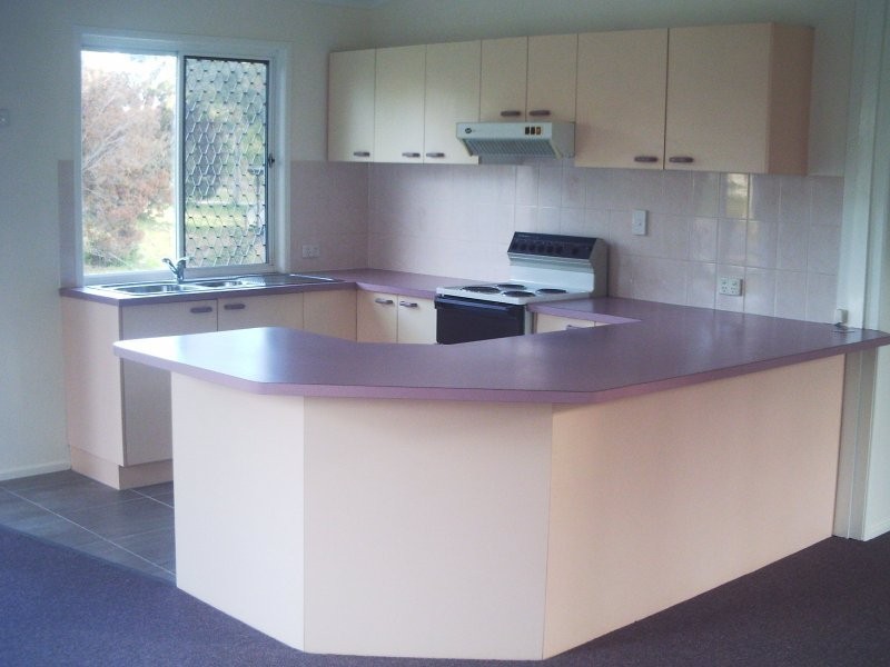 61 Francis St, Macleay Island QLD 4184