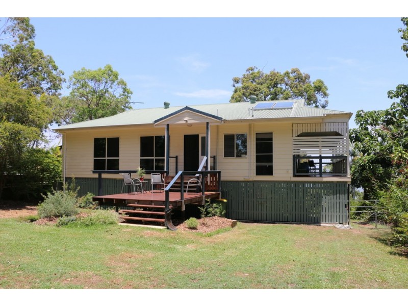 37 Coondooroopa Drive, Macleay Island QLD 4184