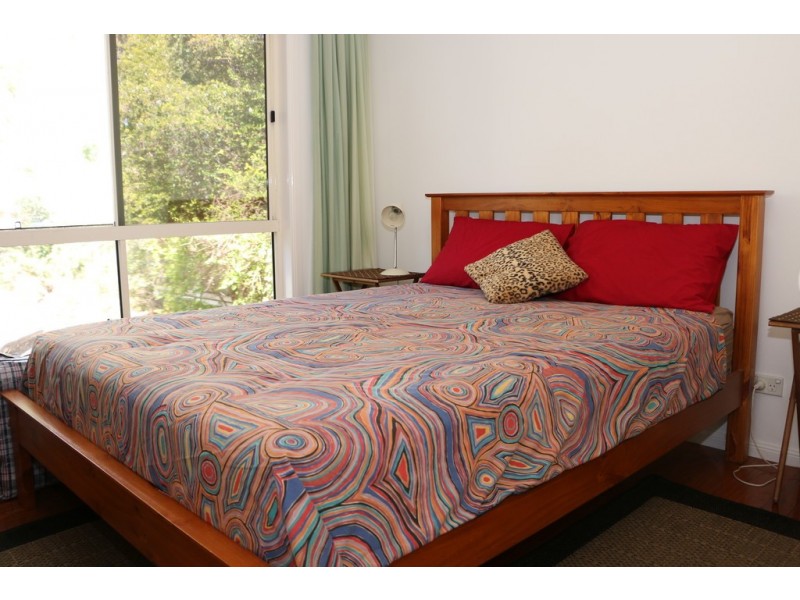 37 Coondooroopa Drive, Macleay Island QLD 4184