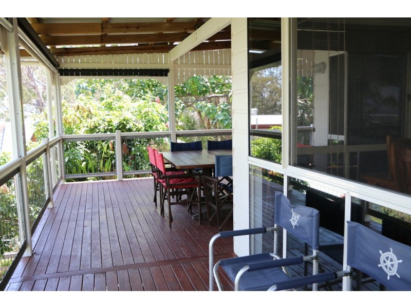 37 Coondooroopa Drive, Macleay Island QLD 4184