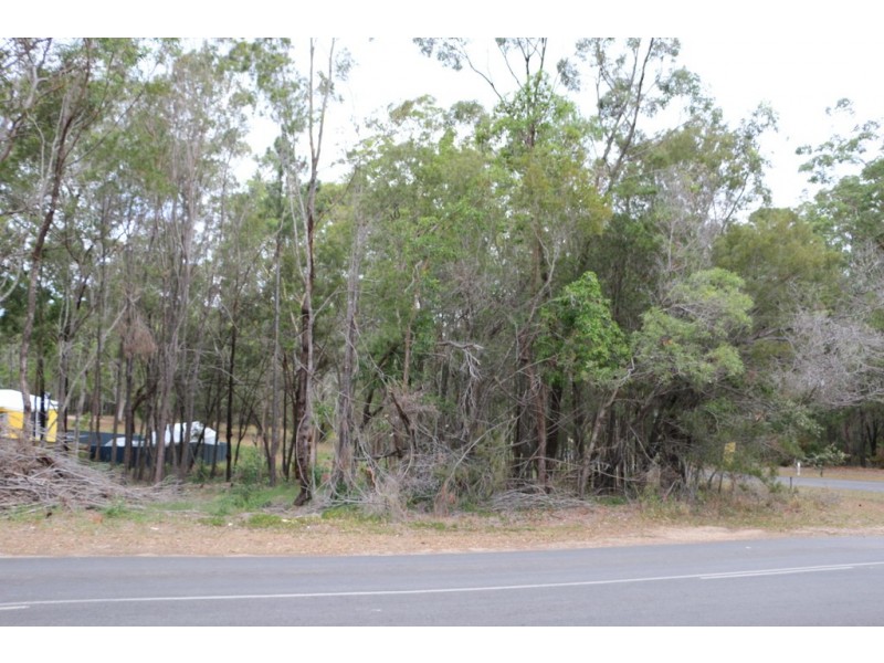 2 SCOTTS ROAD, Macleay Island QLD 4184