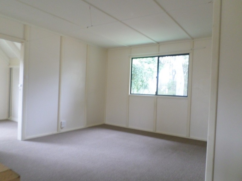 34 COONDOOROOPA DRIVE, Macleay Island QLD 4184