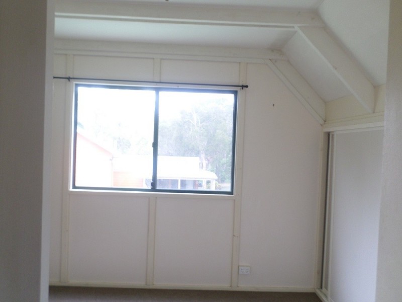 34 COONDOOROOPA DRIVE, Macleay Island QLD 4184