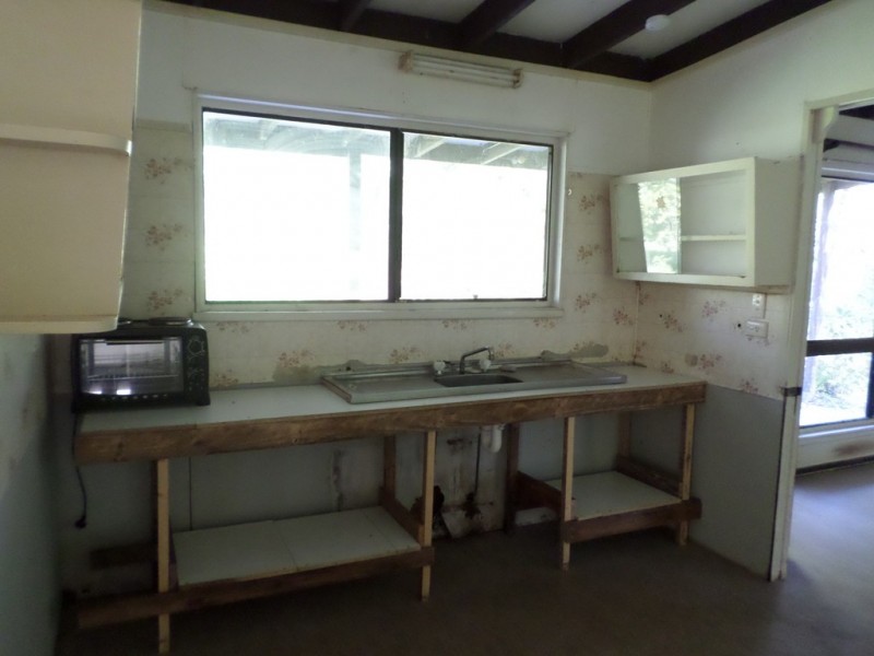 142-144 HIGH CENTRAL ROAD, Macleay Island QLD 4184
