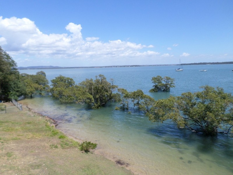 26 KIM CRESCENT, Macleay Island QLD 4184