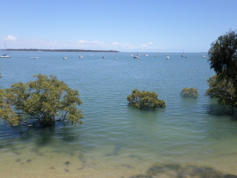 26 KIM CRESCENT, Macleay Island QLD 4184