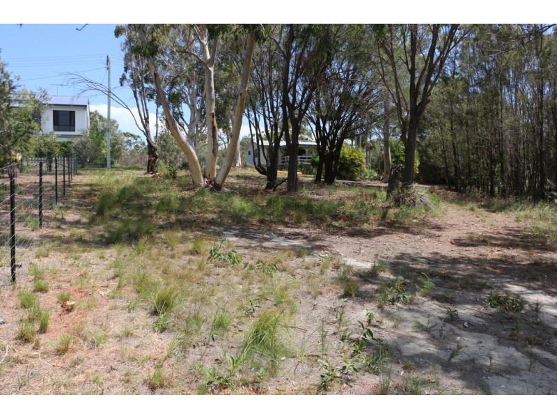 39 Barramundi Street, Macleay Island QLD 4184