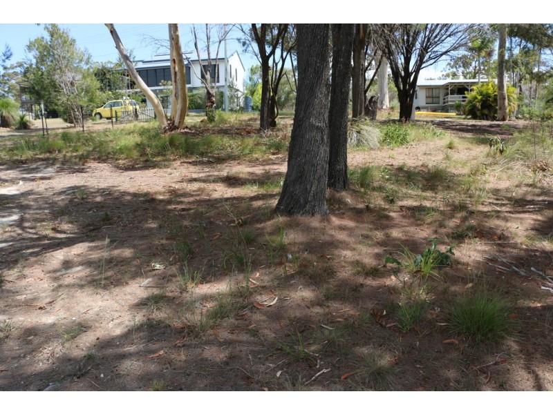 39 Barramundi Street, Macleay Island QLD 4184