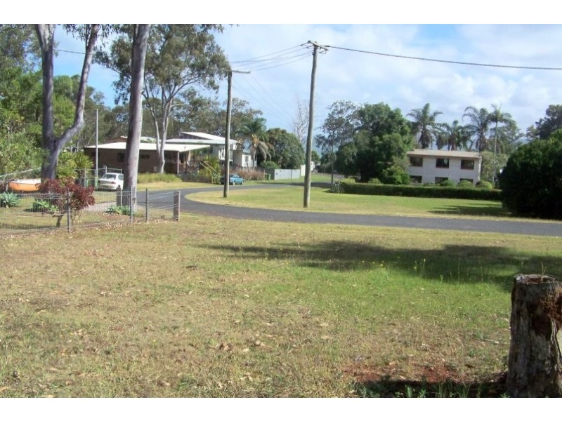15 SHELLY CRES, Lamb Island QLD 4184