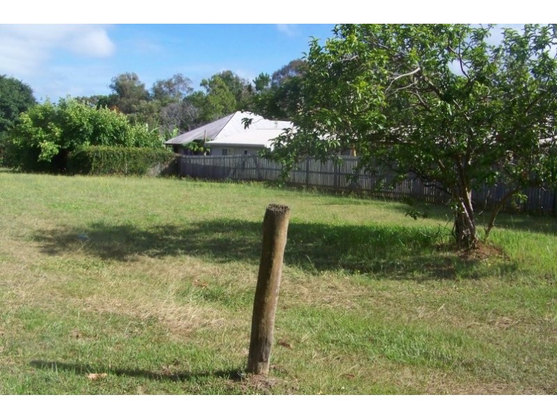 15 SHELLY CRES, Lamb Island QLD 4184