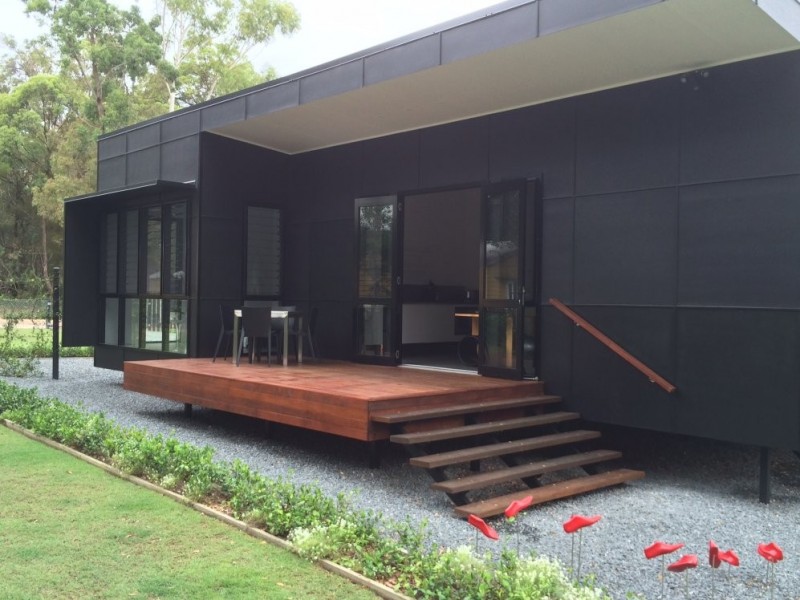 11 PRESIDENT TERRACE – HOLIDAY LET, Macleay Island QLD 4184