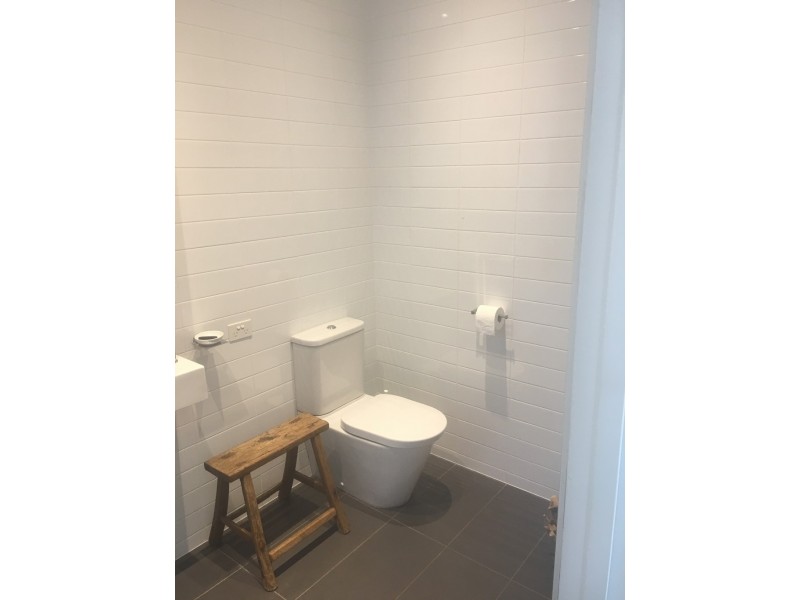 11 PRESIDENT TERRACE – HOLIDAY LET, Macleay Island QLD 4184