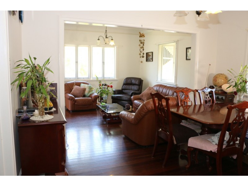 1 Oomool Street, Macleay Island QLD 4184