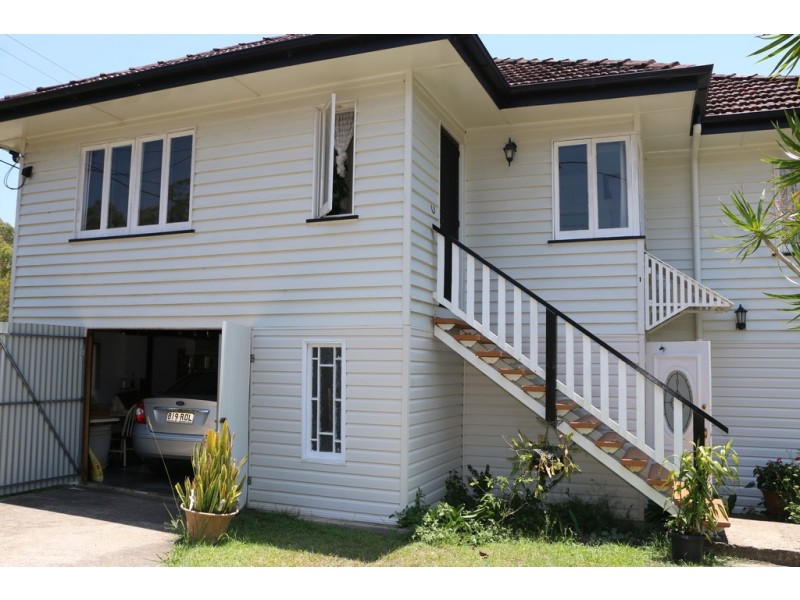 1 Oomool Street, Macleay Island QLD 4184