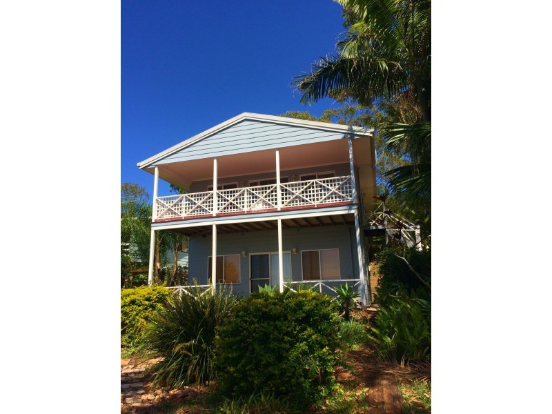 5 Golden Sands Bvd, Macleay Island QLD 4184