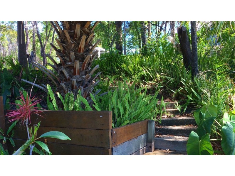 5 Golden Sands Bvd, Macleay Island QLD 4184