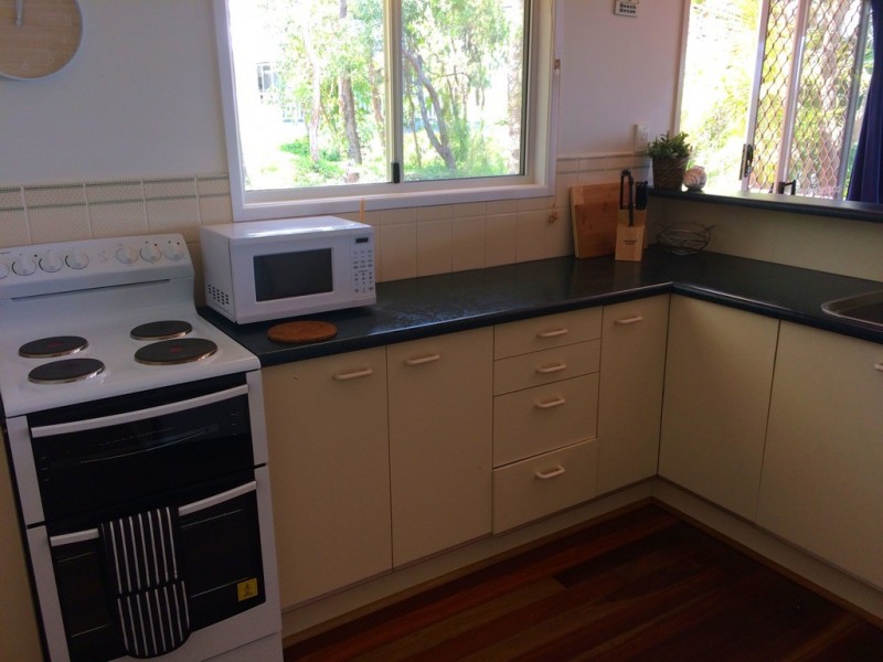 5 Golden Sands Bvd, Macleay Island QLD 4184