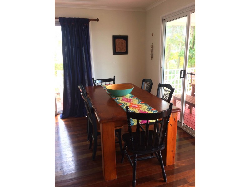 5 Golden Sands Bvd, Macleay Island QLD 4184