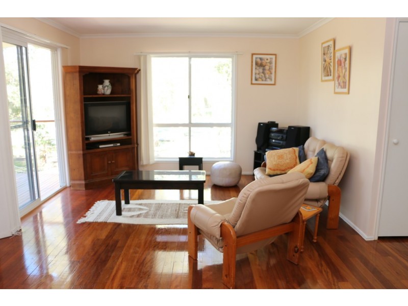 24 WANDA STREET, Macleay Island QLD 4184