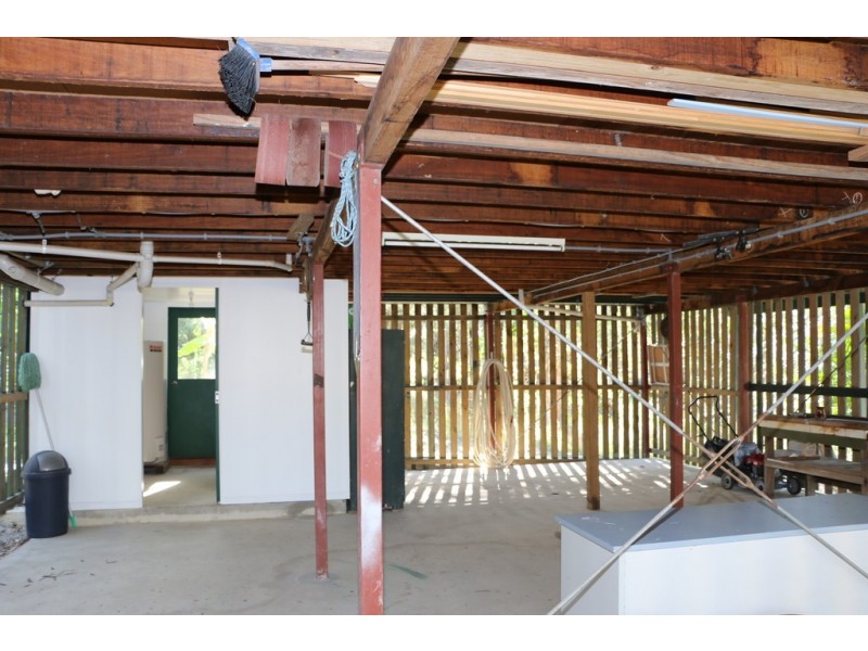 24 WANDA STREET, Macleay Island QLD 4184