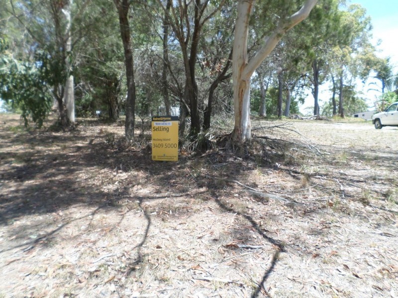 21-23 WARAMA STREET, Macleay Island QLD 4184