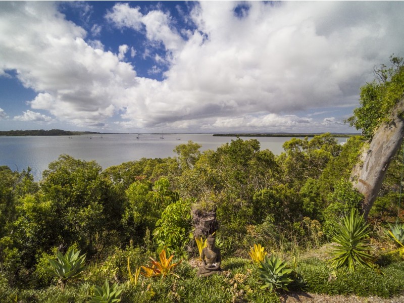 70 Western Road, Macleay Island QLD 4184