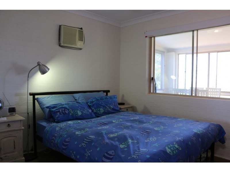 70 Western Road, Macleay Island QLD 4184