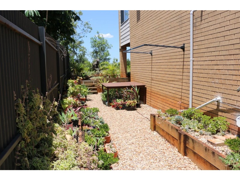 70 Western Road, Macleay Island QLD 4184