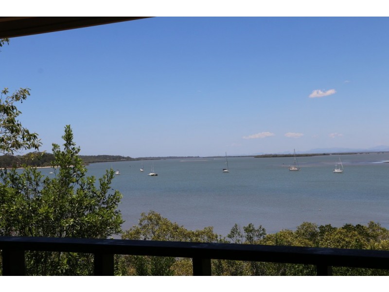 70 Western Road, Macleay Island QLD 4184