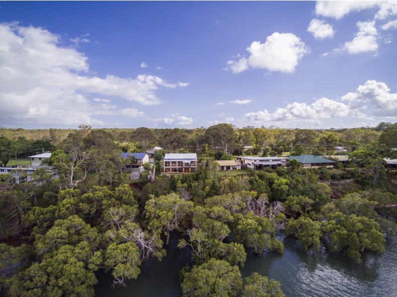 70 Western Road, Macleay Island QLD 4184