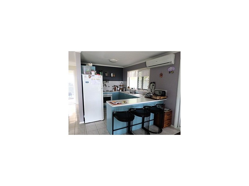 17 KOONWARRA PARADE, Macleay Island QLD 4184