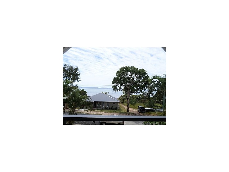 17 KOONWARRA PARADE, Macleay Island QLD 4184