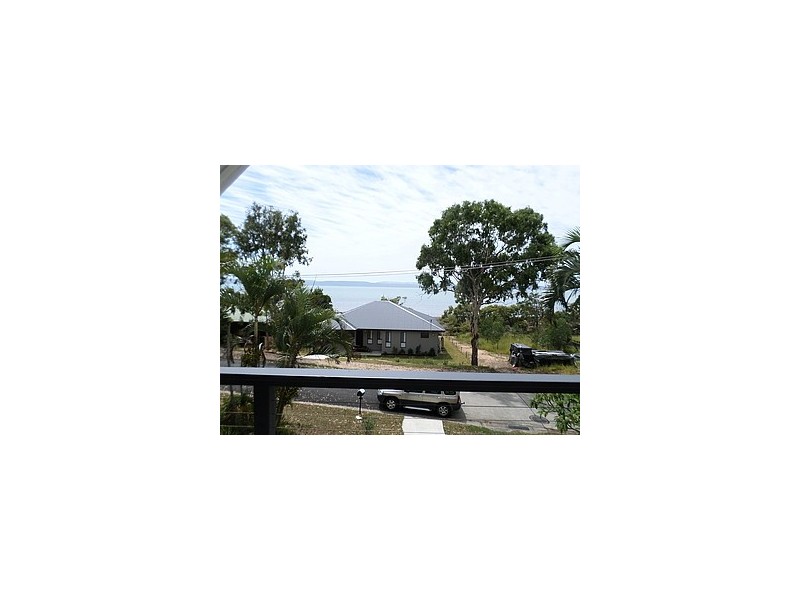 17 KOONWARRA PARADE, Macleay Island QLD 4184