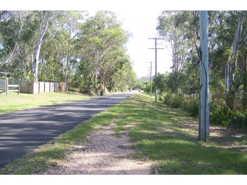 186 LUCAS DR, Lamb Island QLD 4184