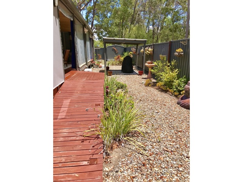 15 Sentosa Terrace, Macleay Island QLD 4184