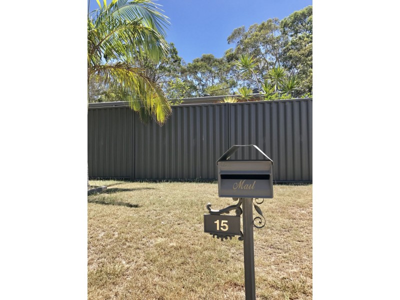 15 Sentosa Terrace, Macleay Island QLD 4184