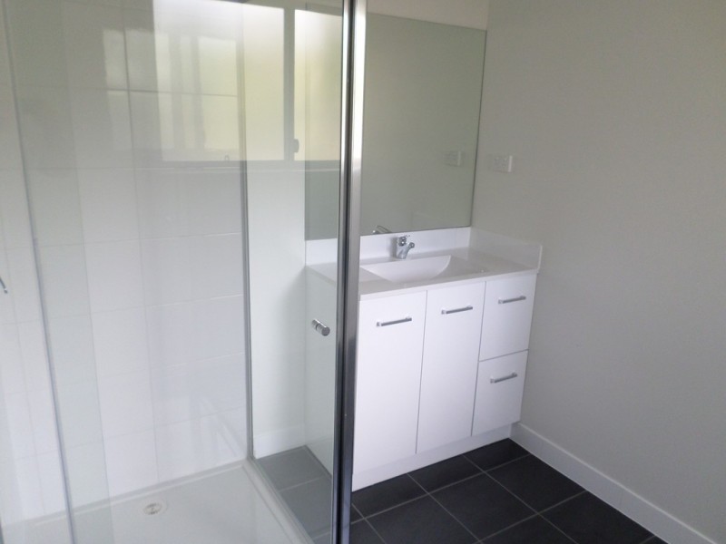 52 COOEE CRESCENT, Macleay Island QLD 4184