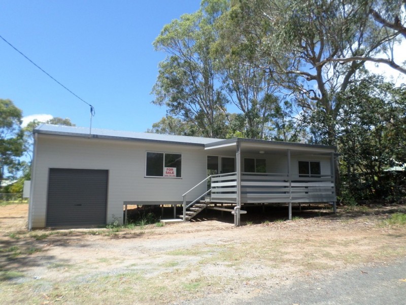 52 COOEE CRESCENT, Macleay Island QLD 4184