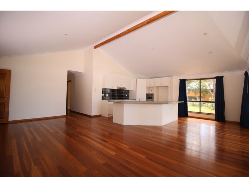 48 BEELONG STREET, Macleay Island QLD 4184