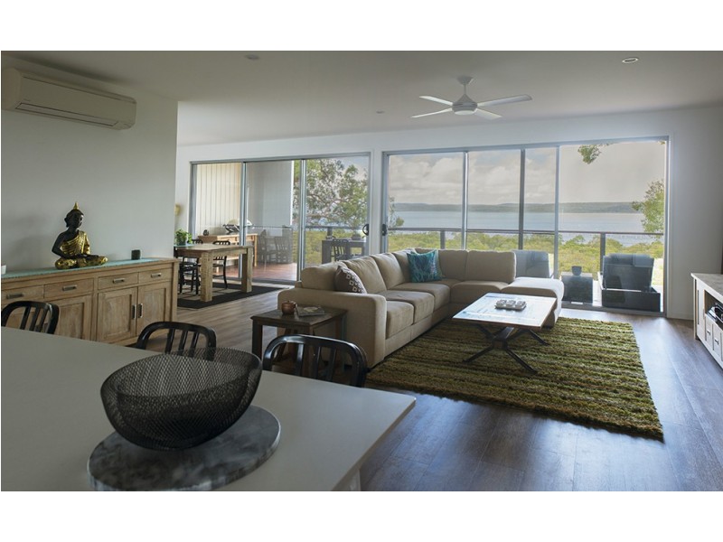 1 ISLAND OUTLOOK, Macleay Island QLD 4184