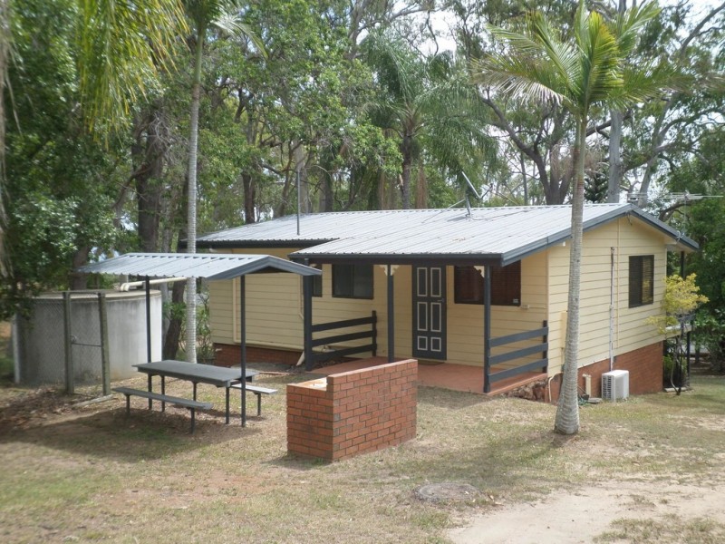 48 COONDOOROOPA DRIVE, Macleay Island QLD 4184
