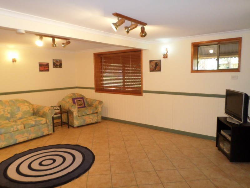 48 COONDOOROOPA DRIVE, Macleay Island QLD 4184