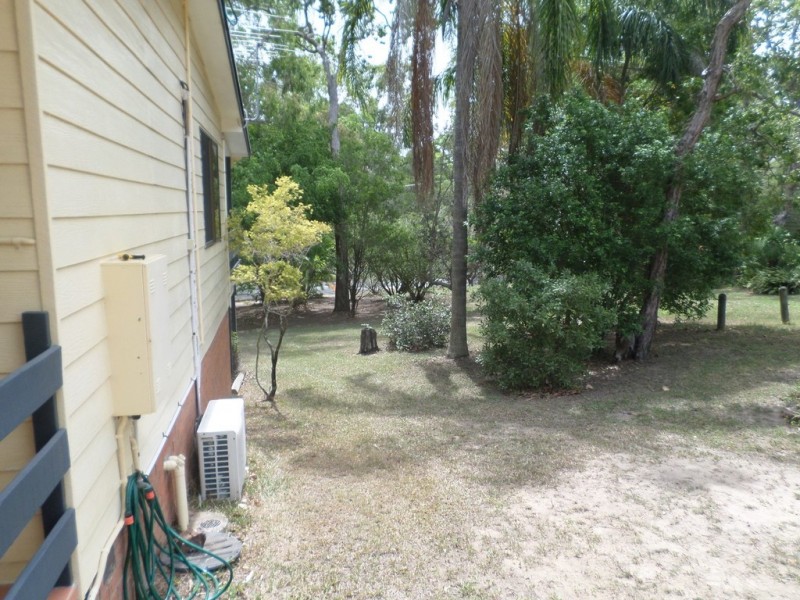 48 COONDOOROOPA DRIVE, Macleay Island QLD 4184