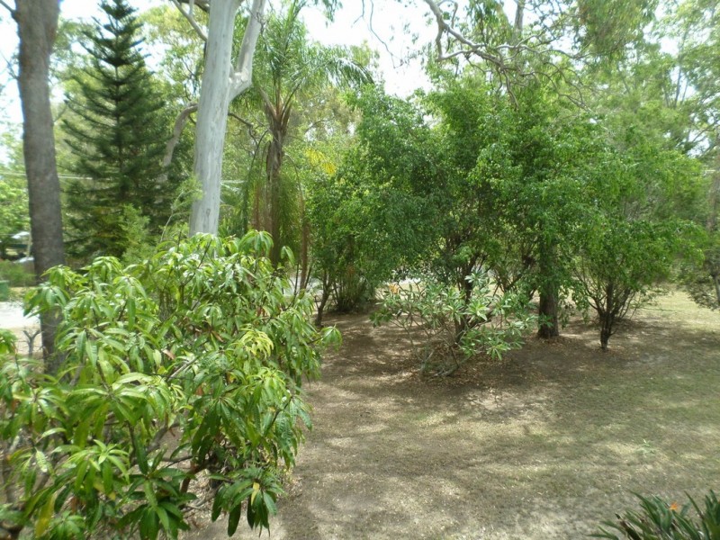 48 COONDOOROOPA DRIVE, Macleay Island QLD 4184