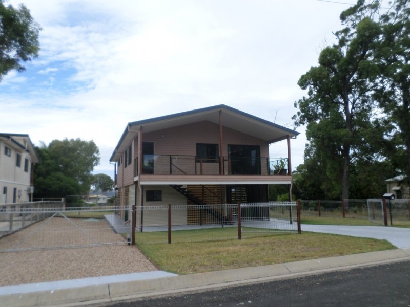 14 ALKIRA STREET, Macleay Island QLD 4184