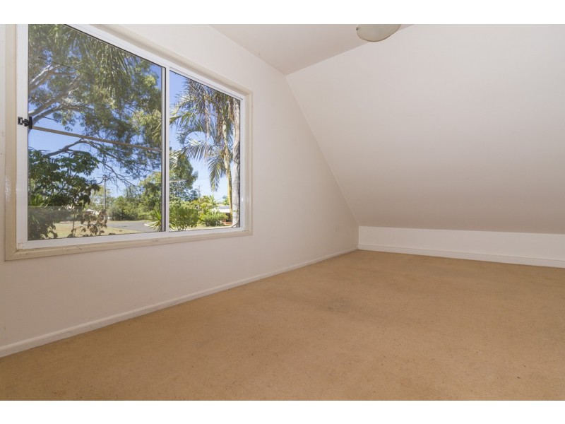 7 Michael Ave, Lamb Island QLD 4184