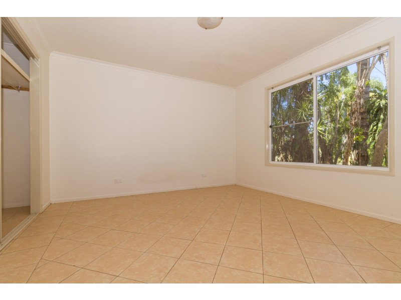 7 Michael Ave, Lamb Island QLD 4184