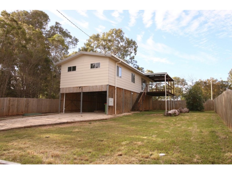 3 DEVIOT STREET, Macleay Island QLD 4184