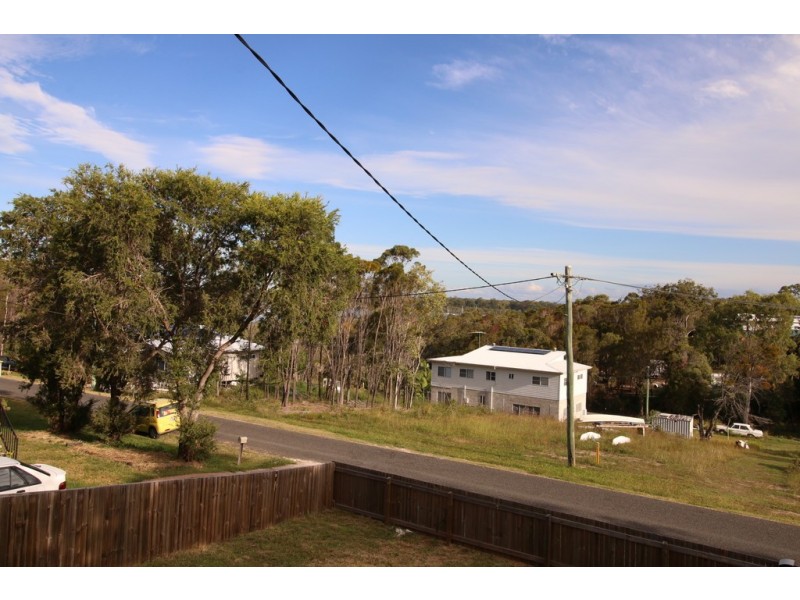 3 DEVIOT STREET, Macleay Island QLD 4184
