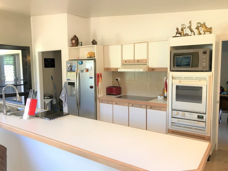 37 JUDITH STREET, Russell Island QLD 4184